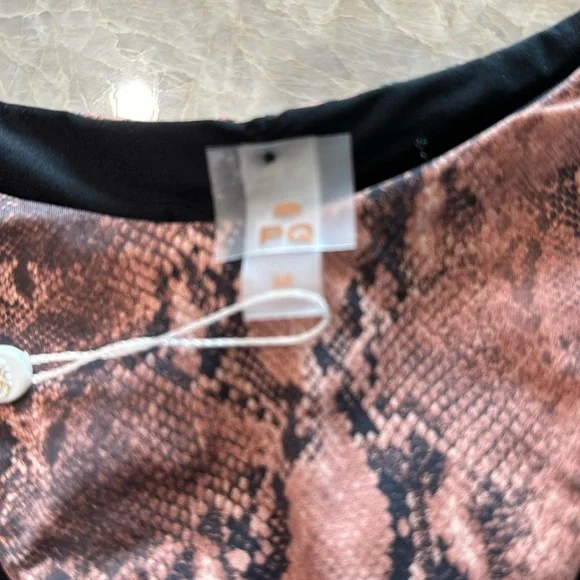 NWT PILYQ KAA reversible high cut bikini bottoms size medium teeny style - Picture 4 of 7